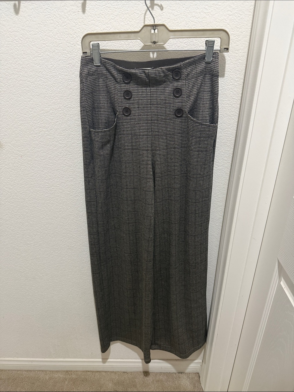 Max Studio Gray Plaid Wide-Leg Trousers with Button Detail